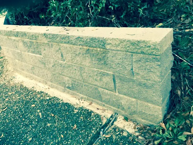 New block retaining wall